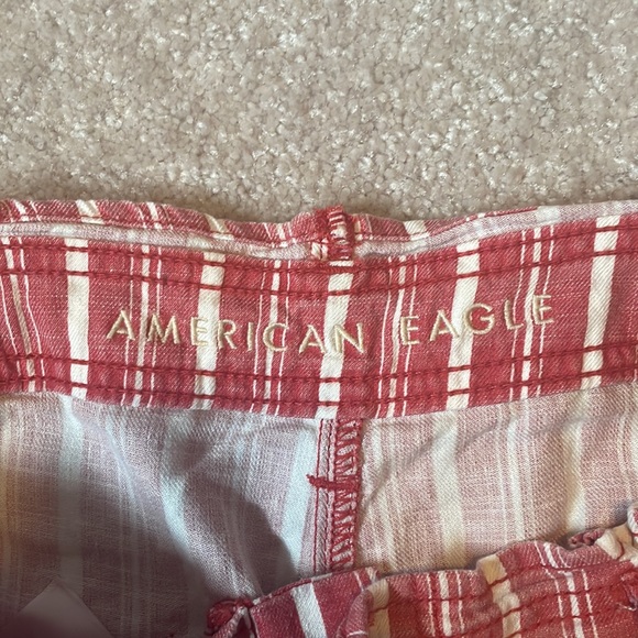 American Eagle size 4 red/white striped shorts - Picture 3 of 3